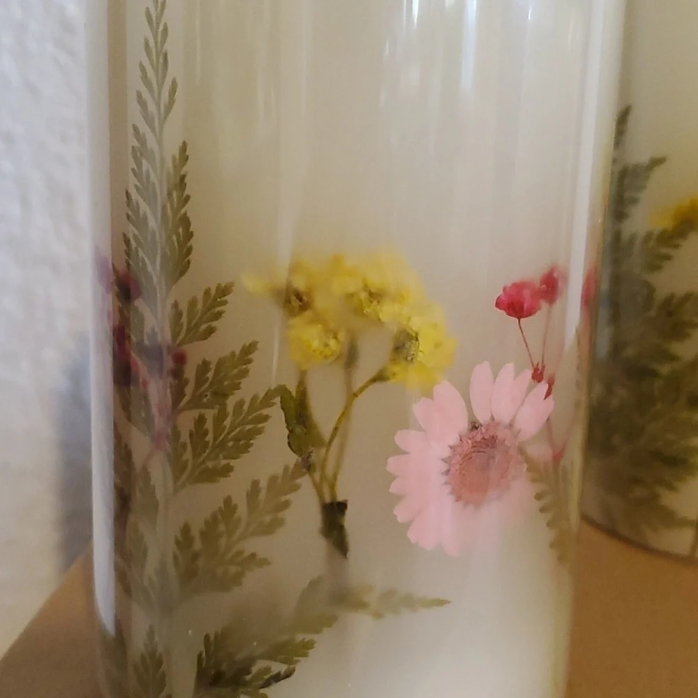 White Wax Floral Battery Candles W/Remote Moving flameless LED Timer (3 )NEW!